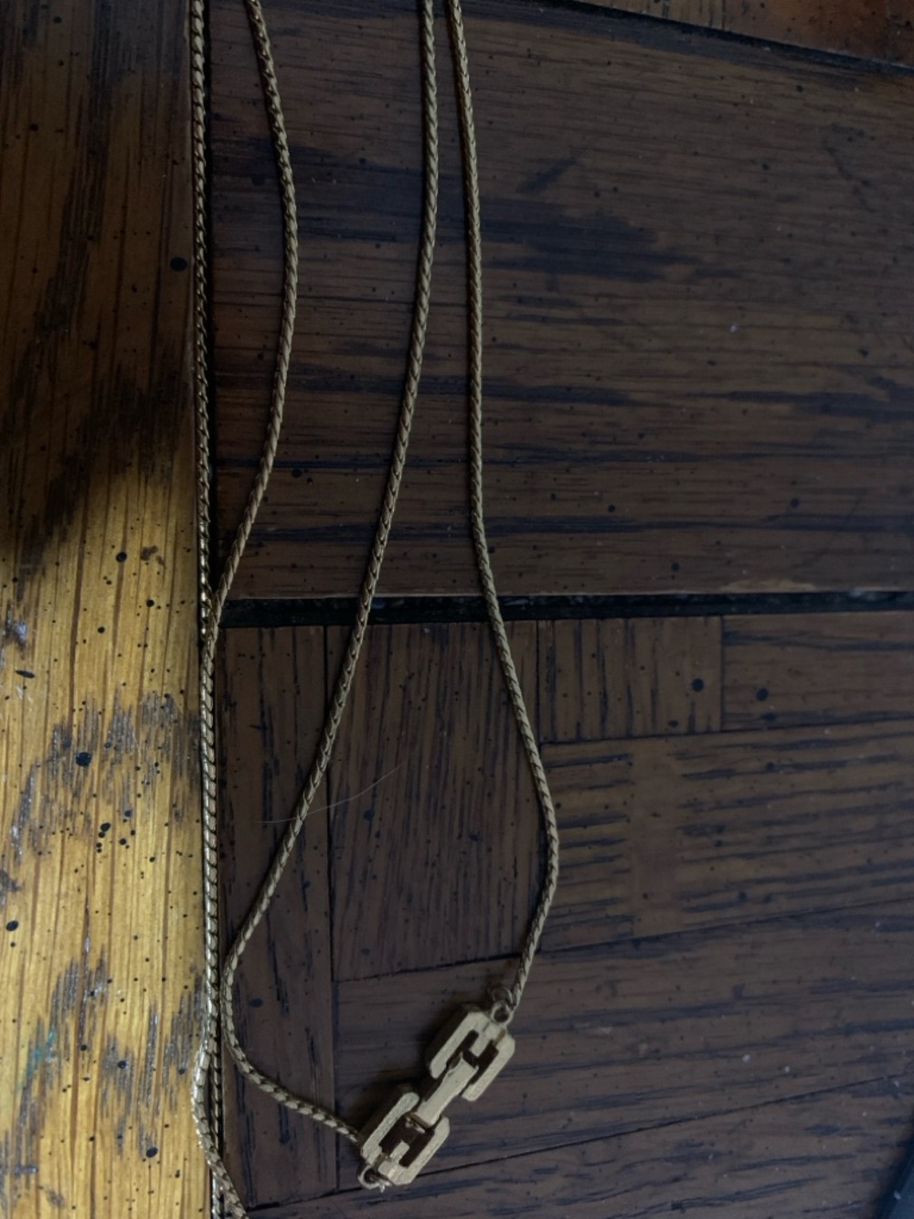 Givenchy Gold Rectangular Logo Pendant Necklace with Black Detail vintage 1979 - Picture 4 of 5